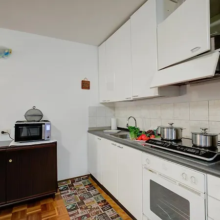 Saturno 23 In The Center - Happy * Oulx